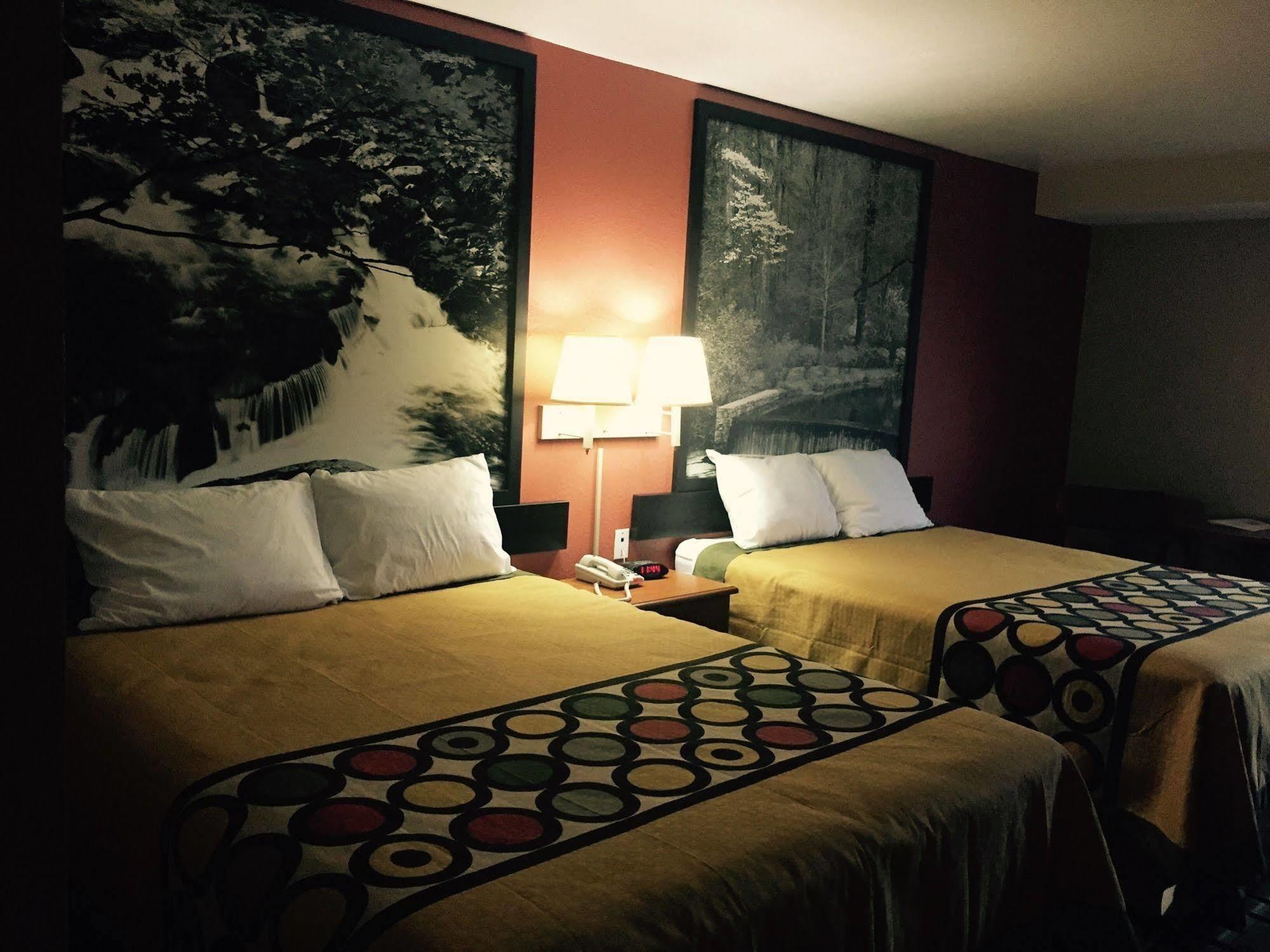 Super 8 By Wyndham Crossville Tn Esterno foto